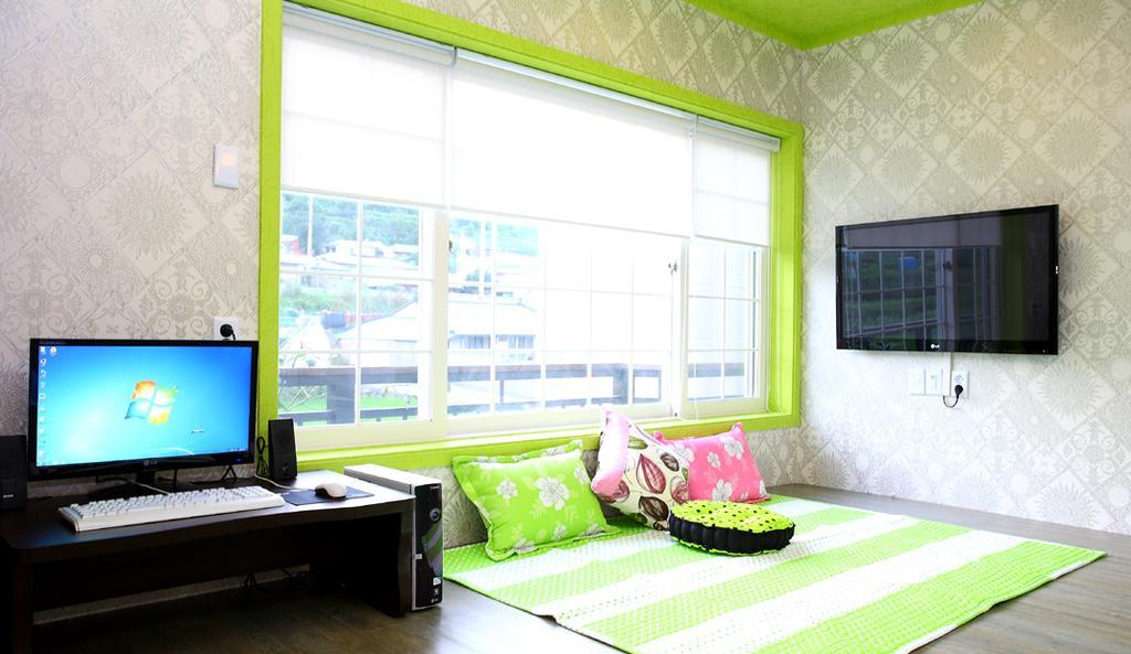 Pinky Marine Pension Namhae Exterior photo